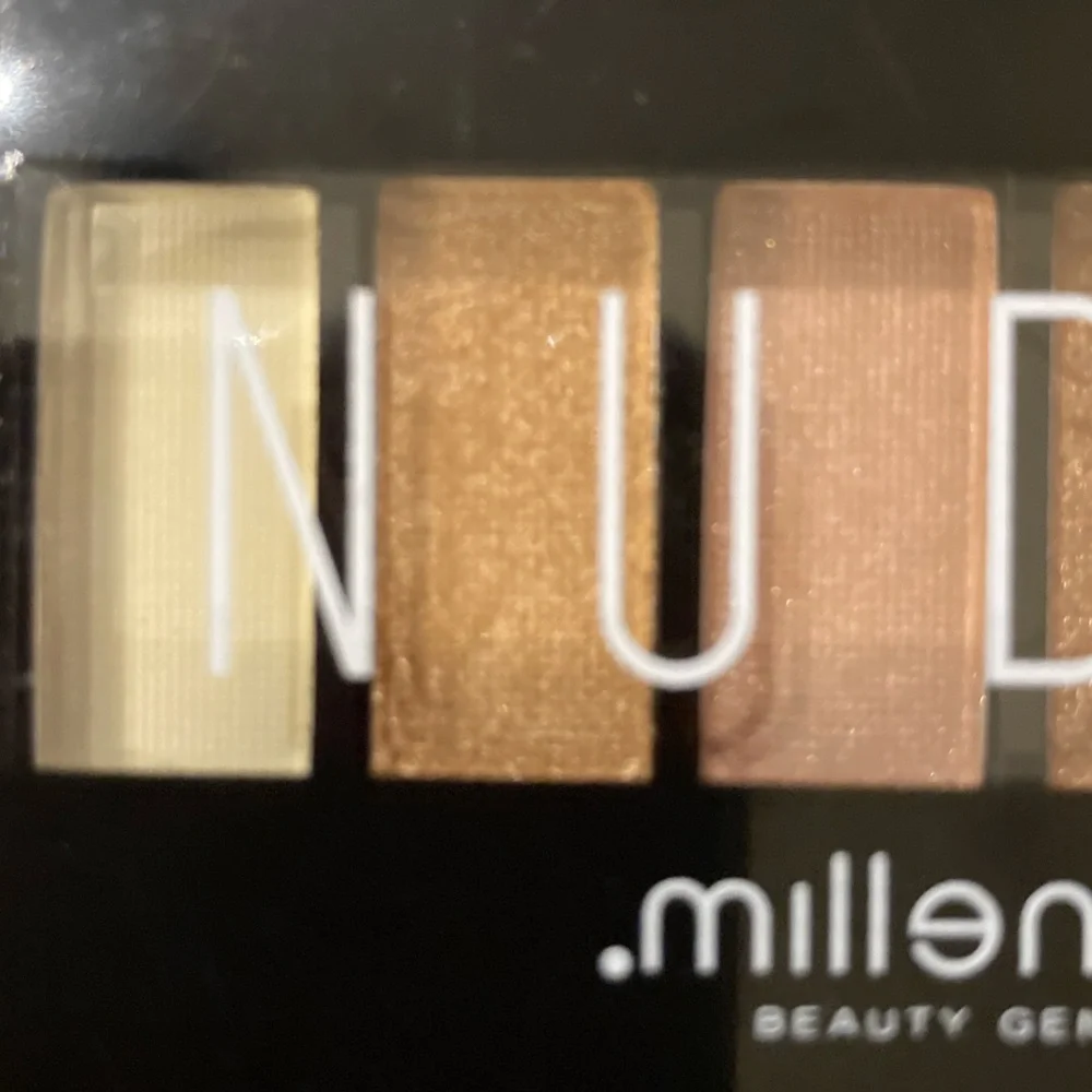 Millennials Beauty Generation Nudes Eyeshadow Palette NWT